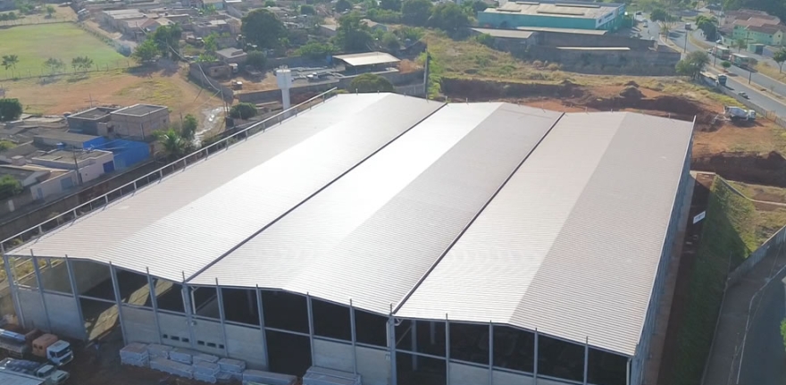 Concretagem de Piso de Galpão Comercial1